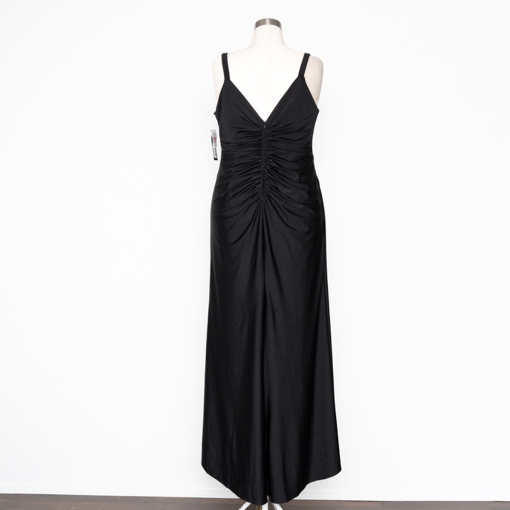 XSCAPE - Draped Ruched Gown - Picture 3 of 12